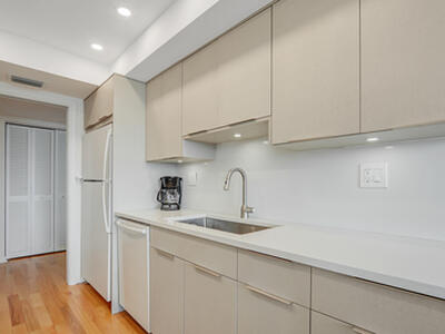 5480 N Ocean Drive, Singer Island, FL 33404