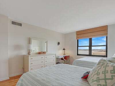 5480 N Ocean Drive, Singer Island, FL 33404