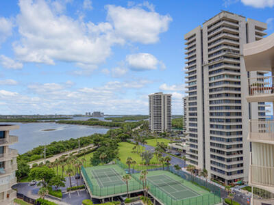 5480 N Ocean Drive, Singer Island, FL 33404