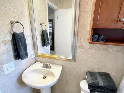 711 NE 14 Street, Fort Lauderdale, FL 33304