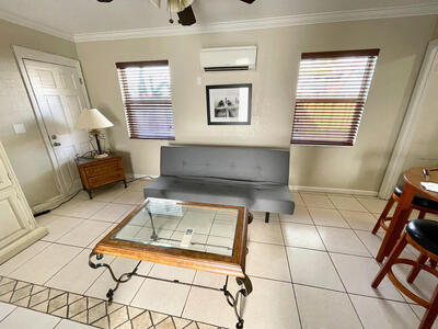 711 NE 14 Street, Fort Lauderdale, FL 33304