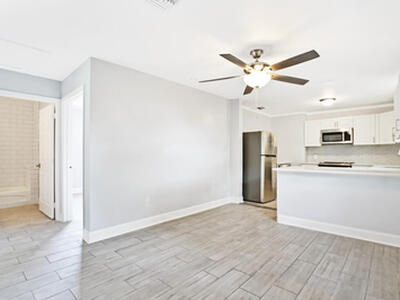 610 SE 2nd Avenue, Delray Beach, FL 33483