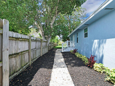 610 SE 2nd Avenue, Delray Beach, FL 33483