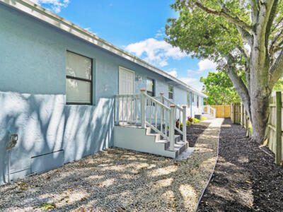 610 SE 2nd Avenue, Delray Beach, FL 33483