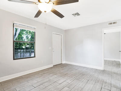 610 SE 2nd Avenue, Delray Beach, FL 33483