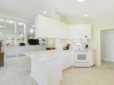 10628 SW Hartwick Drive, Port Saint Lucie, FL 34987