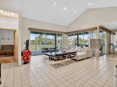 7623 Cinebar Drive, Boca Raton, FL 33433