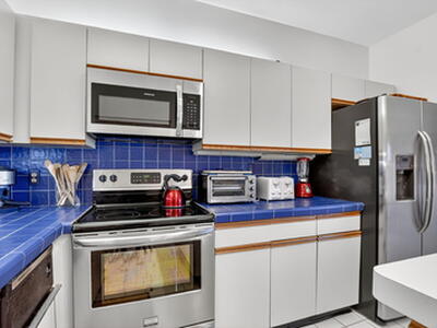 7623 Cinebar Drive, Boca Raton, FL 33433