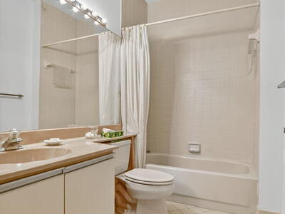 7623 Cinebar Drive, Boca Raton, FL 33433