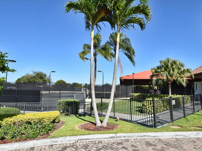 7623 Cinebar Drive, Boca Raton, FL 33433