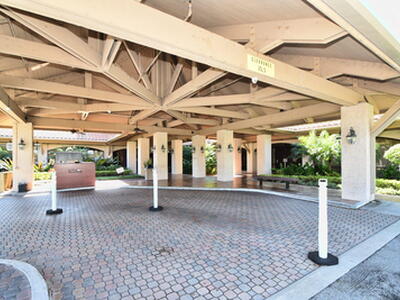 7623 Cinebar Drive, Boca Raton, FL 33433