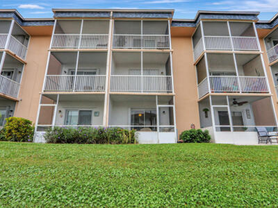 111 Doolen Court, North Palm Beach, FL 33408