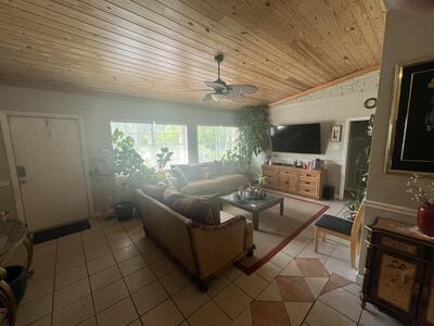 725 Carolina Avenue, Fort Lauderdale, FL 33312