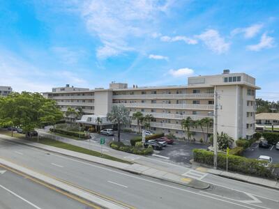 750 NE Spanish River Boulevard, Boca Raton, FL 33431