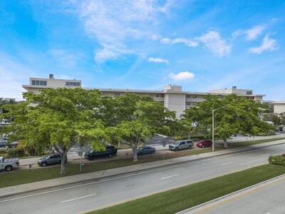 750 NE Spanish River Boulevard, Boca Raton, FL 33431