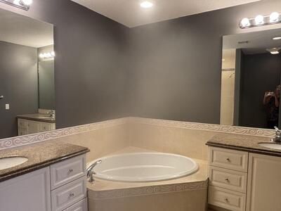 30 Harbour Isle Drive W, Fort Pierce, FL 34949