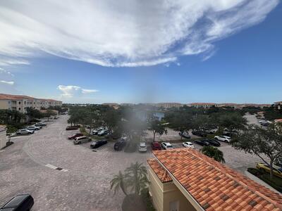 30 Harbour Isle Drive W, Fort Pierce, FL 34949