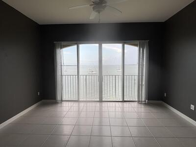 30 Harbour Isle Drive W, Fort Pierce, FL 34949