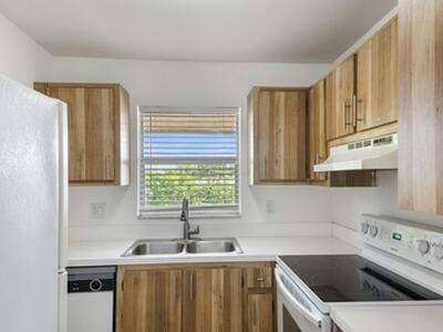 2755 W Atlantic Avenue, Delray Beach, FL 33445