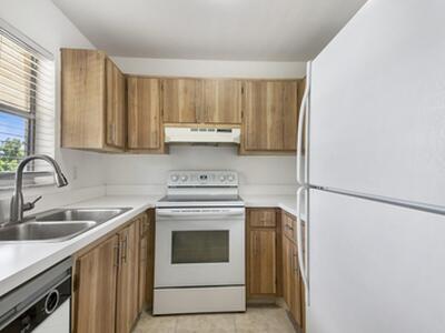 2755 W Atlantic Avenue, Delray Beach, FL 33445