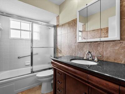 374 Bennington Lane, Lake Worth, FL 33467