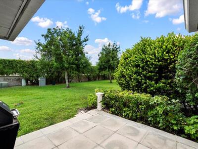 374 Bennington Lane, Lake Worth, FL 33467