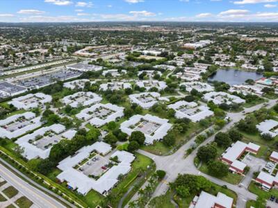 374 Bennington Lane, Lake Worth, FL 33467