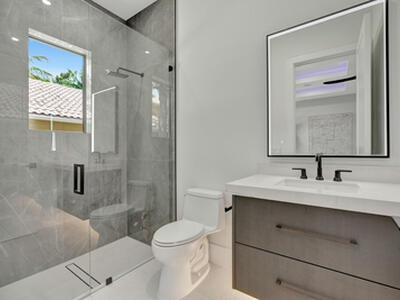 416 S Lake Drive, Lantana, FL 33462