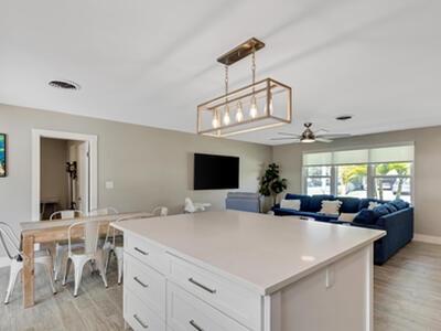 47 Ridgewood Circle, Tequesta, FL 33469