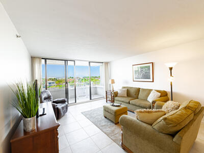 3555 S Ocean Boulevard, South Palm Beach, FL 33480