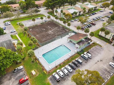 4147 NW 90th Avenue, Coral Springs, FL 33065