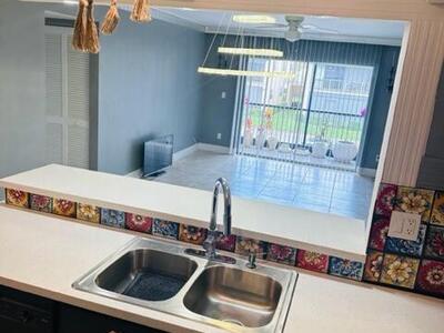 4147 NW 90th Avenue, Coral Springs, FL 33065