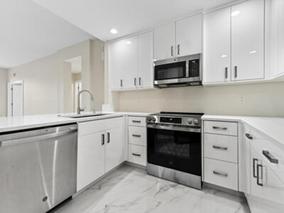 12510 Crystal Pointe Drive, Boynton Beach, FL 33437