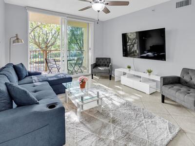 214 Villa Circle