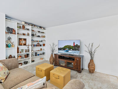 733 Waterway Drive, North Palm Beach, FL 33408