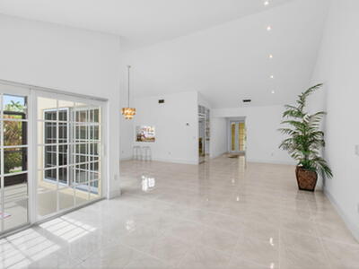 6105 Via Laguna Lane, Boca Raton, FL 33433