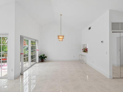6105 Via Laguna Lane, Boca Raton, FL 33433