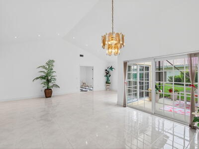 6105 Via Laguna Lane, Boca Raton, FL 33433
