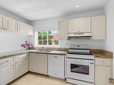 6105 Via Laguna Lane, Boca Raton, FL 33433