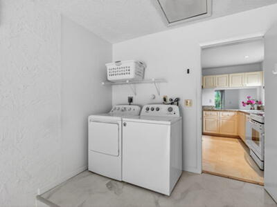 6105 Via Laguna Lane, Boca Raton, FL 33433