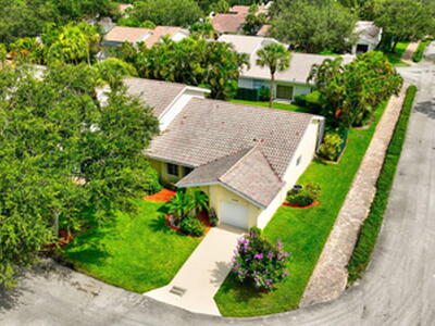 6105 Via Laguna Lane, Boca Raton, FL 33433