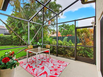 6105 Via Laguna Lane, Boca Raton, FL 33433