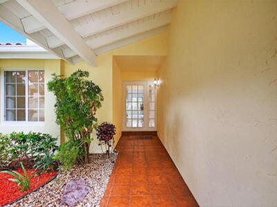 6105 Via Laguna Lane, Boca Raton, FL 33433