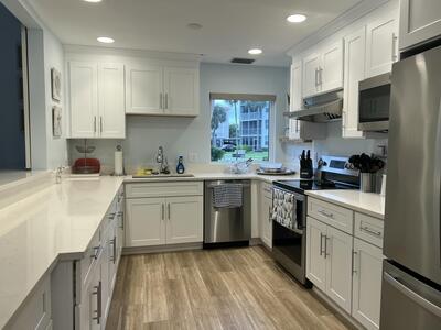 900 Dogwood Drive, Delray Beach, FL 33483