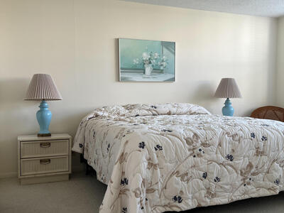 900 Dogwood Drive, Delray Beach, FL 33483