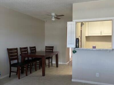 37 Kingswood B, West Palm Beach, FL 33417