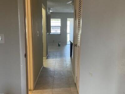 37 Kingswood B, West Palm Beach, FL 33417