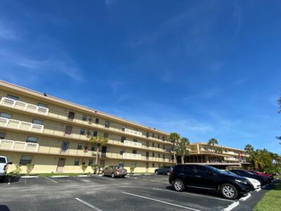 9355 SW 8th Street, Boca Raton, FL 33428