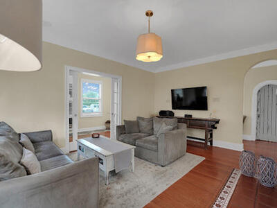 910 NE 2nd Avenue, Delray Beach, FL 33444