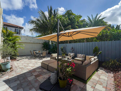910 NE 2nd Avenue, Delray Beach, FL 33444